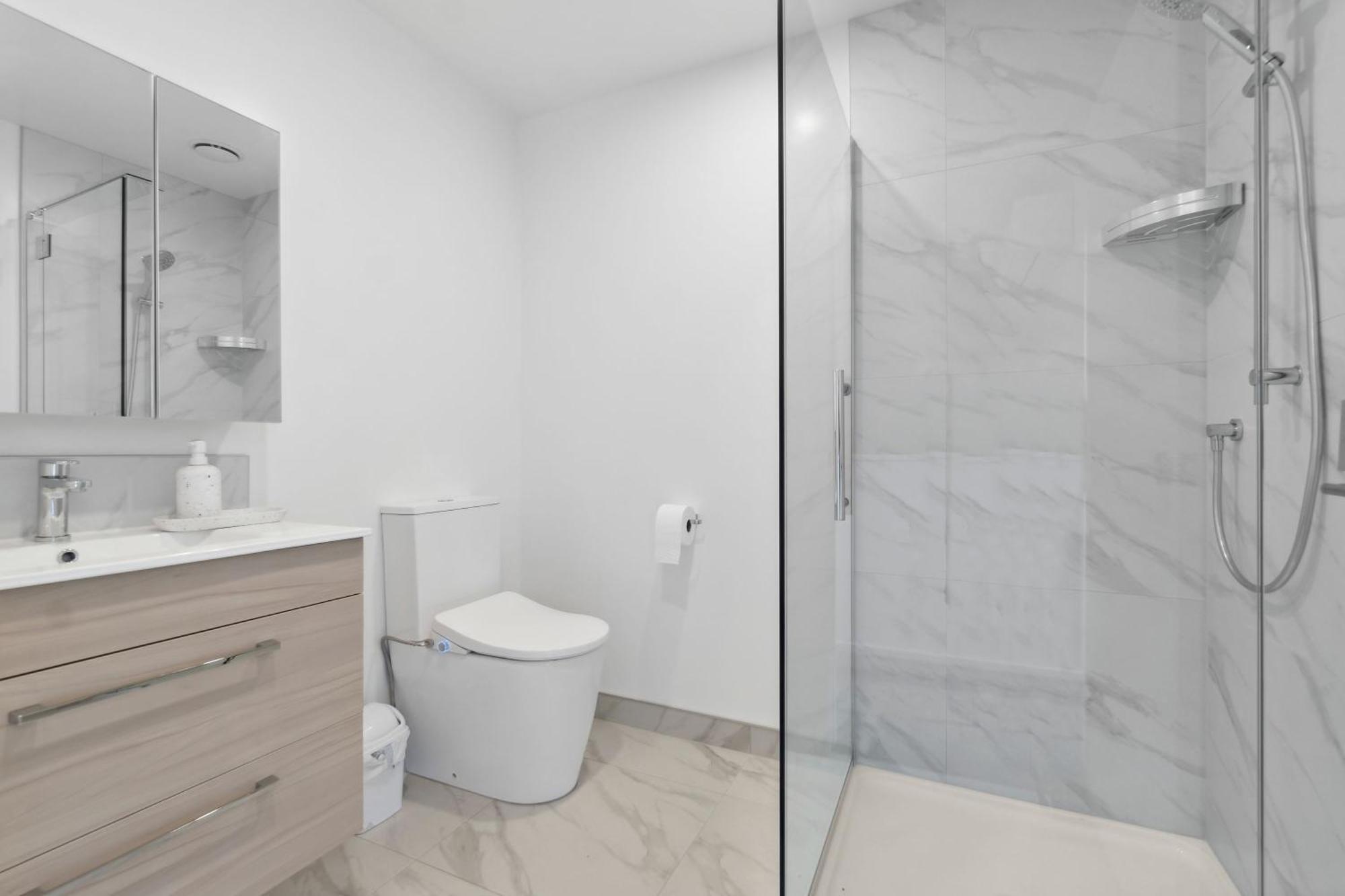 אוקלנד Modern 2-Bedroom Retreat With Private Patio מראה חיצוני תמונה